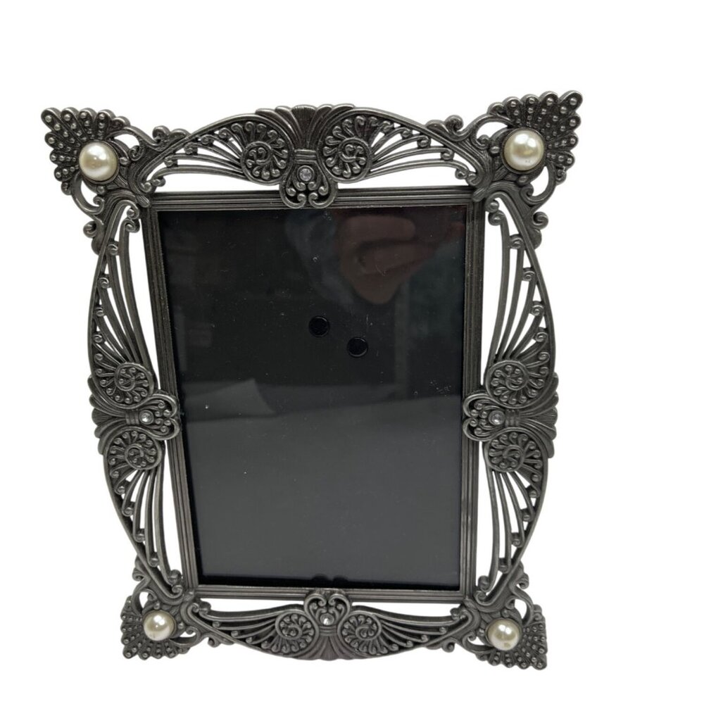 Ornate Silver Metal Frame With Pearl Accents For 4x6 Photos C48
